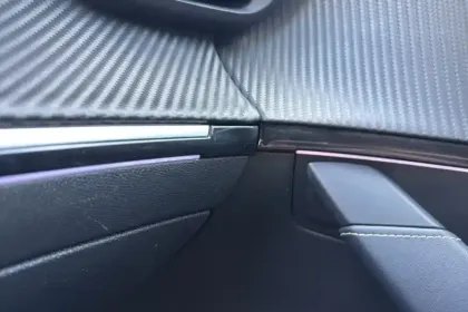 Photo 27 Peugeot 208  PureTech 130 S&S EAT8