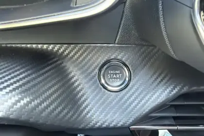 Photo 23 Peugeot 208  PureTech 130 S&S EAT8