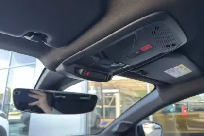 Photo 26 Peugeot 208  PureTech 130 S&S EAT8