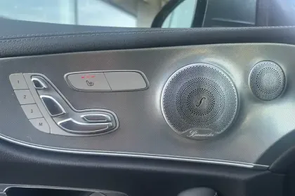 Photo 24 Mercedes Classe E  Coupé 400 d 9G-Tronic 4-Matic