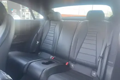 Photo 10 Mercedes Classe E  Coupé 400 d 9G-Tronic 4-Matic