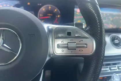 Photo 19 Mercedes Classe E  Coupé 400 d 9G-Tronic 4-Matic