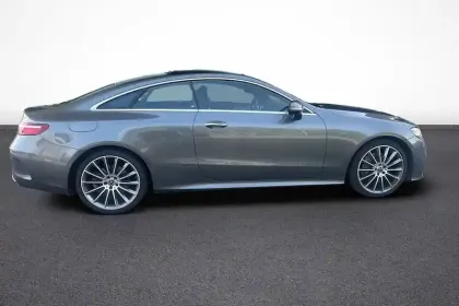 Photo 6 Mercedes Classe E  Coupé 400 d 9G-Tronic 4-Matic