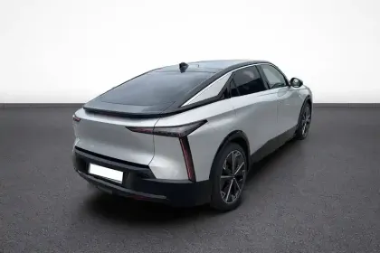 Photo 5 DS DS 8 N°8 245 ch FWD Long Range