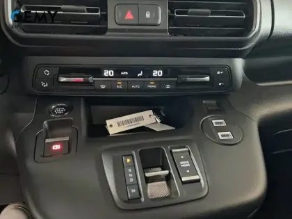 Photo 14 Citroën Berlingo  Taille M BlueHDi 130 S&S EAT8