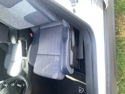 Photo 9 Renault 4 Renault  E-Tech Electrique 150 ch autonomie confort
