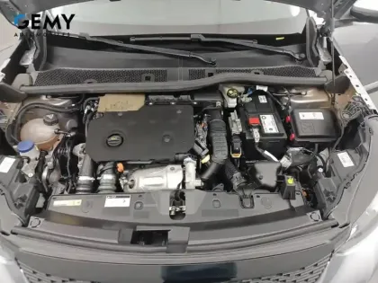 Photo 11 Peugeot 2008  BlueHDi 130 S&S EAT8