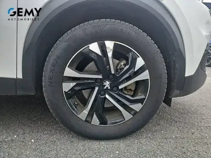 Photo 13 Peugeot 2008  Electrique 136 ch