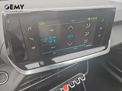 Photo 23 Peugeot 2008  Electrique 136 ch