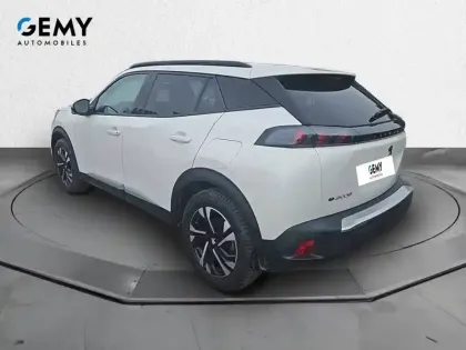 Photo 6 Peugeot 2008  Electrique 136 ch