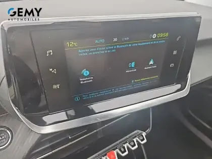 Photo 24 Peugeot 2008  Electrique 136 ch