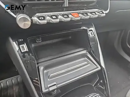 Photo 25 Peugeot 2008  Electrique 136 ch