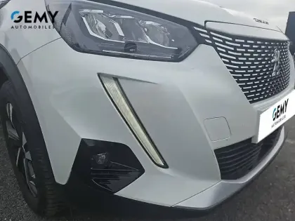 Photo 15 Peugeot 2008  Electrique 136 ch