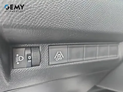 Photo 19 Peugeot 2008  Electrique 136 ch