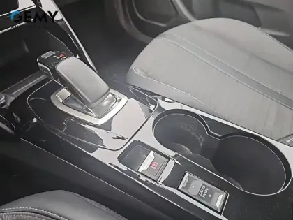 Photo 26 Peugeot 2008  Electrique 136 ch