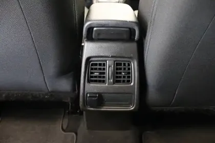 Photo 12 Renault Captur  TCe 100 GPL - 21