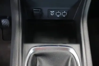 Photo 37 Renault Captur  TCe 100 GPL - 21