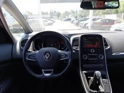 Photo 44 Renault Scenic Grand  TCe 140