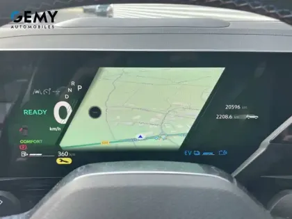 Photo 19 Renault Espace  E-Tech full hybrid 200 GSR2