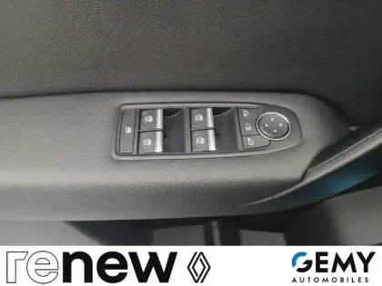 Photo 27 Renault Captur  TCe 160 EDC - 21