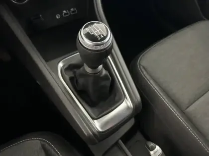 Photo 21 Renault Captur  TCe 90