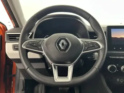 Photo 23 Renault Clio  E-Tech hybride 145