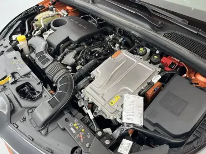 Photo 35 Renault Clio  E-Tech hybride 145