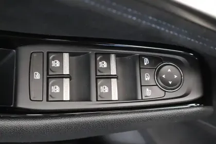 Photo 39 Renault Austral  E-Tech hybrid 200