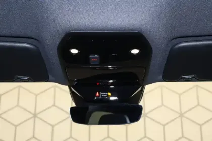 Photo 15 Renault Austral  E-Tech hybrid 200