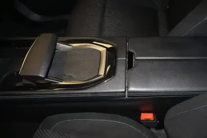 Photo 30 Renault Austral  E-Tech hybrid 200