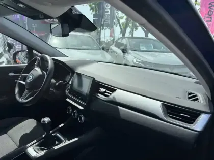 Photo 13 Renault Captur  TCe 90