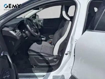 Photo 8 Renault Captur  E-Tech hybride 145