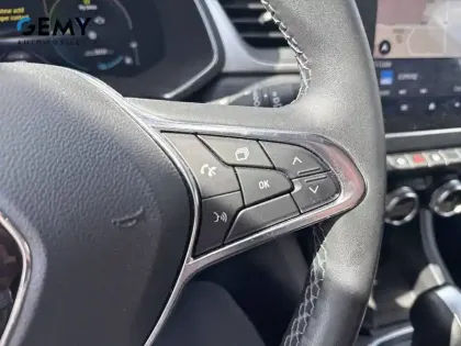 Photo 21 Renault Captur  E-Tech hybride 145