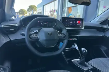 Photo 27 Peugeot 208  100 S&S BVM6