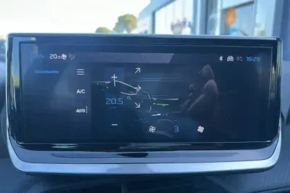 Photo 23 Peugeot 208  100 S&S BVM6