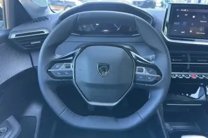 Photo 16 Peugeot 208  100 S&S BVM6