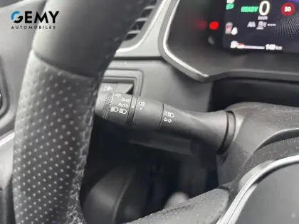 Photo 18 Renault Captur  E-Tech full hybrid 145 ch