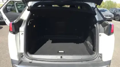 Photo 12 Peugeot 3008  PureTech 130ch S&S EAT8