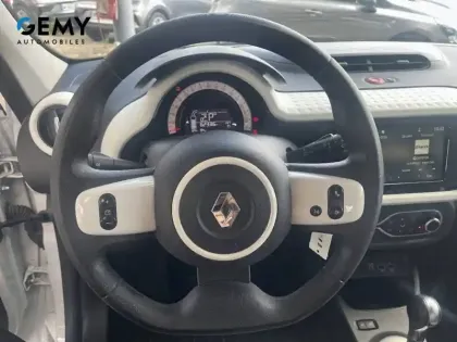 Photo 12 Renault Twingo  III Achat Intégral - 21