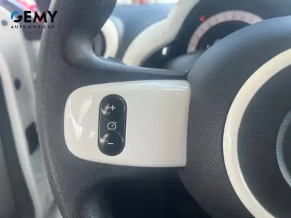 Photo 15 Renault Twingo  III Achat Intégral - 21