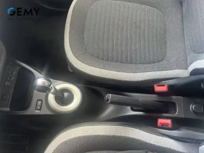 Photo 22 Renault Twingo  III Achat Intégral - 21