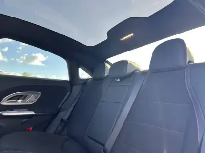 Photo 14 Mercedes CLA  250+ avec technologie EQ