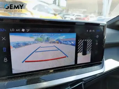 Photo 15 Peugeot 208  Hybrid 136 e-DCS6