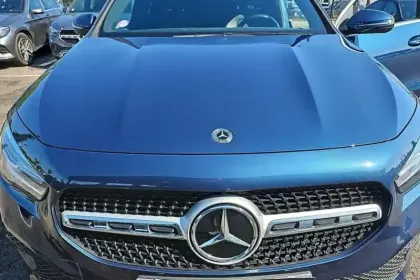 Photo 15 Mercedes GLA  250 e 8G-DCT