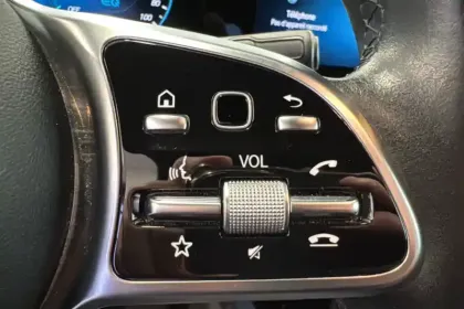 Photo 55 Mercedes GLA  250 e 8G-DCT