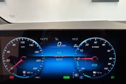 Photo 53 Mercedes GLA  250 e 8G-DCT