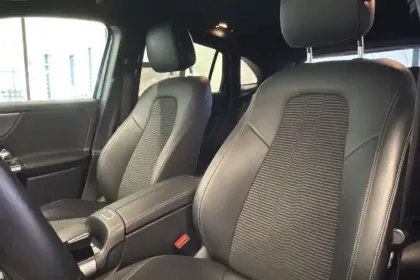 Photo 49 Mercedes GLA  250 e 8G-DCT