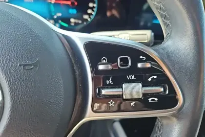 Photo 20 Mercedes GLA  250 e 8G-DCT