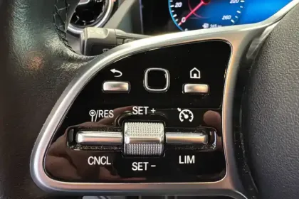 Photo 54 Mercedes GLA  250 e 8G-DCT