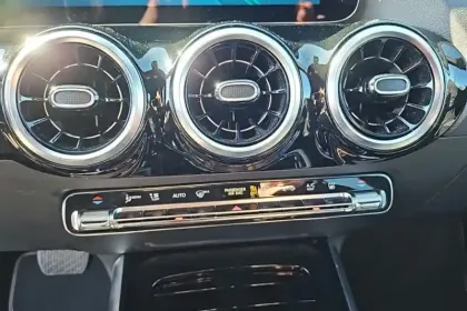 Photo 30 Mercedes GLA  250 e 8G-DCT